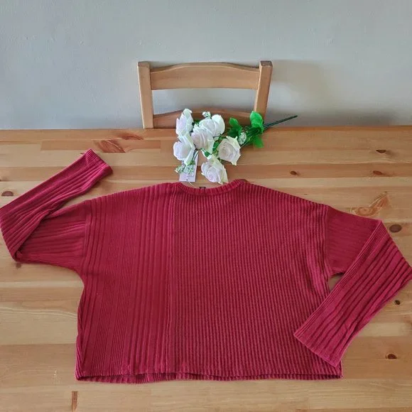 Wild Fable™ - Women's Long Sleeve Boxy Cropped T-Shirt Size XS Berry Red - Picture 3 of 6